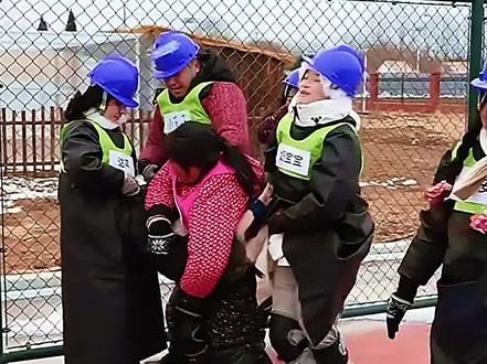 大龙猫庄园,抓猪活动,抓到第一只猪,简约完整版!#旭旭宝宝 #旭旭宝宝传媒公司 #大马猴 #大龙猫庄园 #大龙猫 @旭旭宝宝 @大龙猫