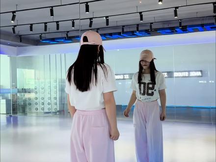 让我们红尘作伴,活得潇潇洒洒,音乐一响又是多少人的青春啊#当 #背面演示 #超长完整版 #镜面教学 #上热门🔥 @优令YolinDance(原创编舞) @小帅-繁星