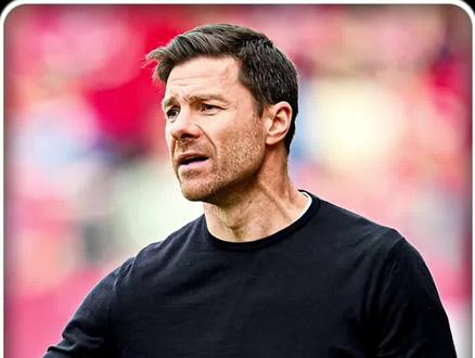 背锅到底!曝阿隆索已遭解雇#皇马 #阿隆索 #足球