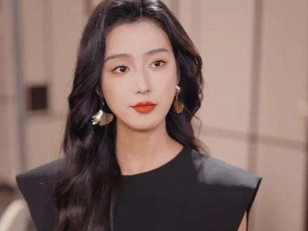 2025年火爆短剧推荐《总裁夫人从不示弱》