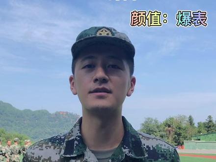 长得好看的小哥哥已上交国家,我们在家乡等你! #新兵入伍 #空军
