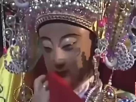 #妈祖文化 千年妈祖金身梳妆。