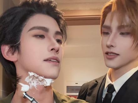 当丁哥杂志被发现 #老婆孩子热炕头 #丁小伟#周谨行#cos