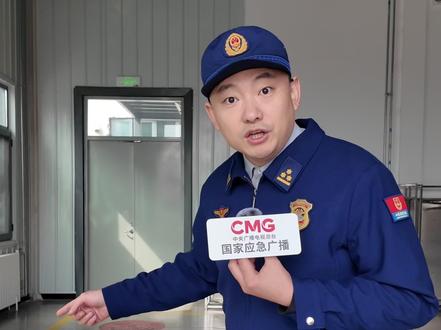 以为是收纳妙招,实则是火灾隐患!转发提醒:使用插线板千万别捆起来,改掉这个“利落”坏习惯!@国家应急广播