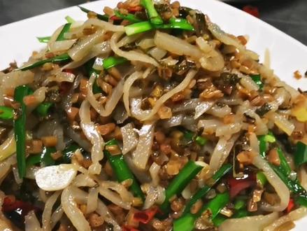 #厨师之路 #陕南菜 #家常菜 烟火人间,风味长存,再简单的食物都有自己的灵魂,人生有很多味道无法复制。