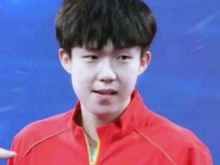 王楚钦恋情实锤?1次刷礼+28岁美女主播,真相扎心球迷1