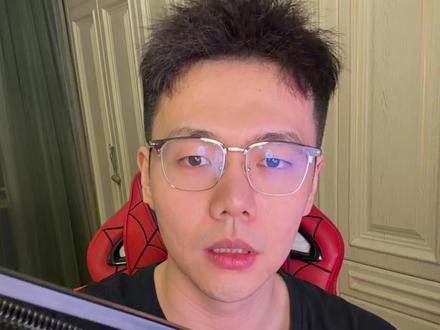 鸣潮的大小月卡到底“捞”在哪? 因游戏太大方说月卡不好是不是双标?
提高表达能力,精准能力,以及让观众们看的更舒服是我要做的,继续提高我自己!谢谢朋友们友好或监督的留言!
这期视频说的应该够明确了,不是鸣潮的小月卡捞,而是太大方!至于大月卡再怎么说在大月卡武器价值几乎为0以及云鸣潮对于部分群体也约等于0和鸣潮送的超多的材料箱子节省体力的减负神游基础上,我的评价为拉完了,啊对了之前累充还不算进去,视频忘说了,我直播和视频说了很多次我支持累充但是下次累充大月卡还不算进去我将带头冲锋!最后还是感谢朋友们友好和监督的评论我继续加油! #鸣潮 #鸣潮二周年潮声庆典创作征集#原神 #二游 #游戏杂谈