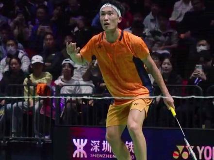 是谁的青春回来了…重回赛场的桃田,熟悉又久违的“石桃大战”,精彩又感动…#石宇奇 #桃田贤斗 #天王杯