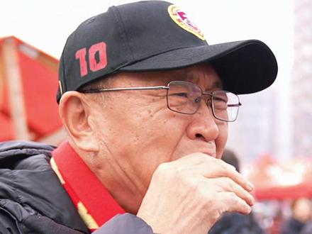 一句“挺好”,泪流满面!11月8日 辽宁铁人 欢迎回家!这一次我们中超见!#辽宁铁人冲超夺冠盛典 #沈阳铁体沸腾了 #今天辽宁人都为他们骄傲