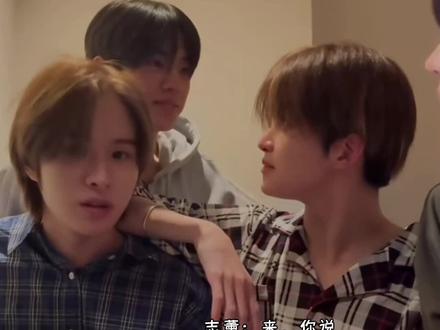 勋薰深情对视,然后勋:tui~。#韩志薰 #金道勋 #tws