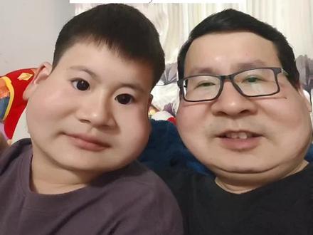 #快乐的父子时光 最后一个到底是什么?#看影子猜水果 #亲子挑战 #父子日常