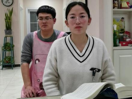 你感动吗?我很敢动😂#夫妻日常#家庭日常 #老婆 #医生#幽默