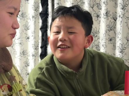 被搞笑耽误的两名吃播博主#邋遢东西