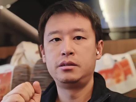 智谱清言发布 GLM5,有三个亮点非常 drama #glm #智谱清言 #ai