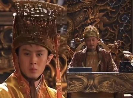 李世民在武德九年(公元626年)八月登基,贞观二十三年(公元649年)五月薨,在位二十三年,使唐从战乱中走出,达到至治,这段历史被称为“贞观之治”。#我的观影报告 #李世民的功绩 #李治即位 #李世民 #李治