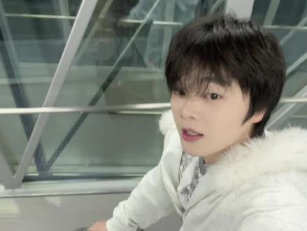 铲爸勇闯三亚❤️新音应援打卡攻略(好多啊…
#苏新皓#时代峰峻#时代少年团#登陆少年#三亚