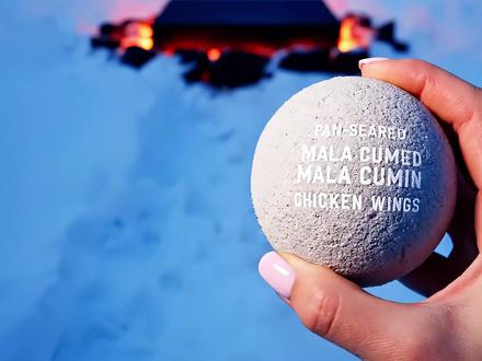 极寒黑夜来临,你会选择哪个食物压缩球呢?
#asmr #助眠 #解压 #极度舒适 #ai创作浪潮计划