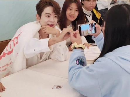 学到了还好我能用得上 #签售 #张皓宸 #学到了