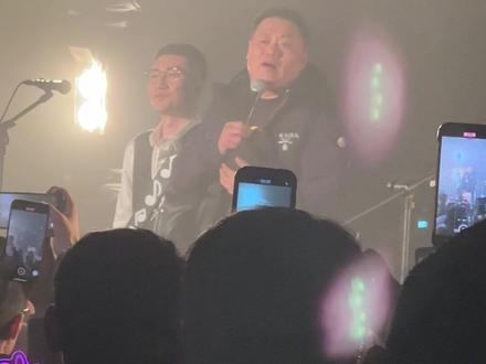 #livehouse音乐现场 #livehouse #你身边的演唱会 #金志文 #宋晓峰 宋晓峰嘉宾身份现身金志文巡演长春站