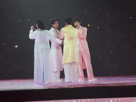 2025.12.19新F4上海演唱会《第一时间》阿信+F4四大美男唱响回忆【特殊情况,朱孝天被踢出演唱会】