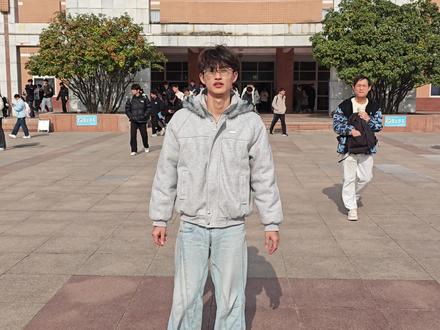 我拼命的挥拳只为打倒曾经懦弱的自己#滁州#妮蔻#校园