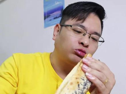 早起的鸟儿有虫吃,这不?捡到钱了。#抖音美食推荐官 #妈呀太香了 #跟着抖音来探店 #内容过于真实 #美食 @DOU+小助手 @抖音小助手 @抖音