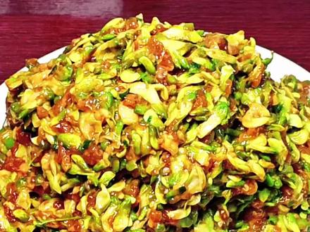 槐花饺子馅 槐花饺子馅调好了槐花的清甜混着肉香,包进饺子里,每一口都是春天的惊喜 #家的味道 #美食教程 #槐花饺子馅 #饺子馅#在家做美食