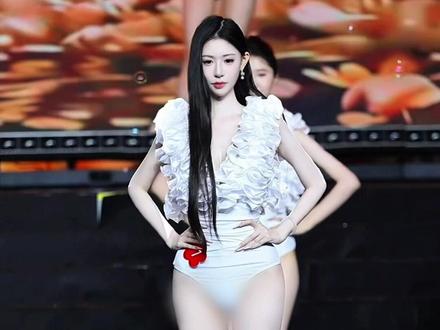 来自福建175的夏一晴获得全球中华小姐香港冠军#身材与颜值共存 #绝了这身材 #泳装 #2026全球中华小姐中国区总决赛 #选美冠军夏一晴