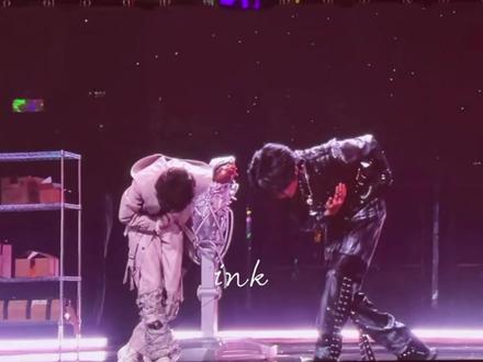 我真哭了奇文终于又有双人舞台了#奇文 #TF家族荣耀之战奇文双人舞台 #TF家族荣耀之战