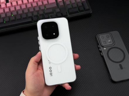 新机必看!iQOO15桌面美化及配件分享,好用不踩坑 #iQOO15 #iQOO15钢化膜 #iQOO15手机壳 #iQOO15镜头膜 #iQOO