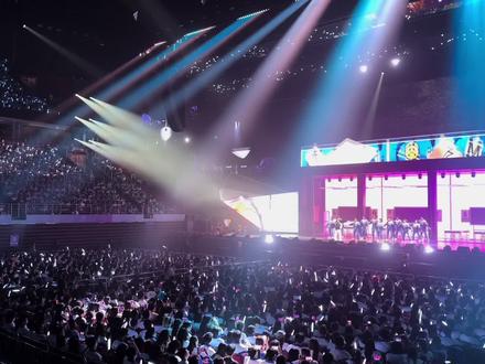 老辈子年轻时写歌没轻没重的,现在好啦,改词啦🤣🤣🤣#徐良#徐良时间折叠巡回演唱会 #演唱会才是我的乌托邦