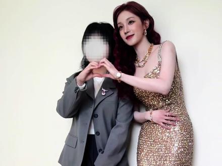 tiffany活动和雨琦聊天聊爽了 晚宴坐在一起吃饭聊了好多分钟!真的很美很美🫳🏻
#宋雨琦#yuqi#宋雨琦tiffany#tiffany#晚宴