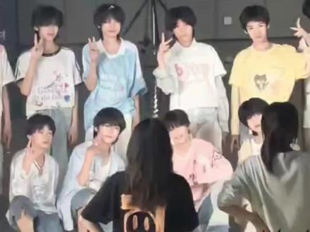 我将持续燥候这个五代公演 #TF家族五代#时代峰峻#智恩涵#高铭阳#朱映宸@抖音热点 @抖音小助手