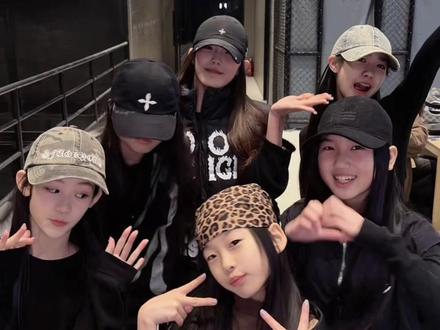 一心欣欣昕昕组合😁 #Jetset舞蹈挑战 #赛马娘 #jetset #和好姐妹一起合拍 #心儿妹妹爱跳舞