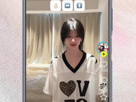 意外走红太惊喜,随手记录即大片,小白也能成潮流达人 #随变AI随便玩#随变app#变装#手势舞