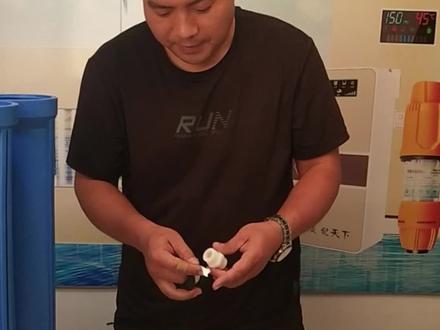 20寸滤芯更换#前置滤瓶 #大胖滤瓶 #大蓝瓶滤芯 #大白瓶前置过滤器 #20寸滤瓶的安装