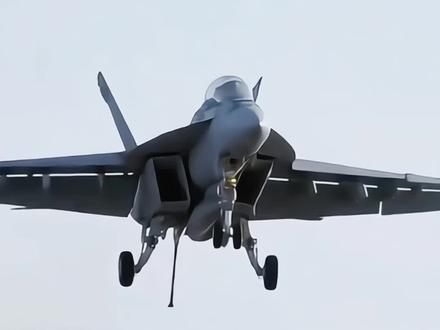 战斗机航母着舰时为何猛推油门?最危险3秒的“保命复飞术”!#军事科普 #航母 #战斗机 #冷知识