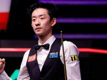 恭喜吴宜泽获得 2026 斯诺克世锦赛冠军,成为斯诺克历史上首位 00 后世锦赛冠军。#斯诺克世锦赛#吴宜泽#冠军