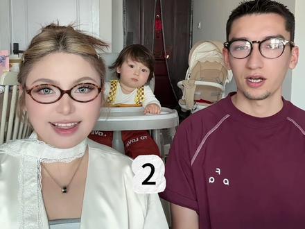 真是情商高的一岁宝宝,两边都不伤害hhhh#爸爸带娃 #带娃日常 #萌娃 #宝宝同时会看谁@杭疆夫妻👫 @法法🐾