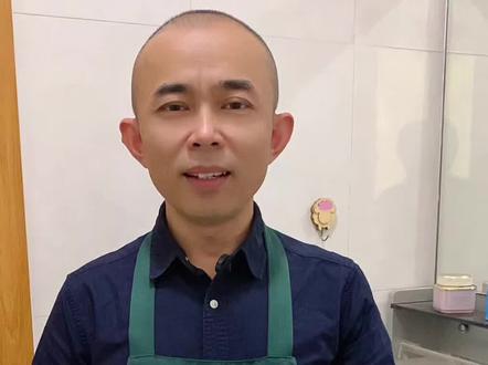 生活里偶尔会碰到比例相关的小问题,比如用消毒液的时候,其实可以拿矿泉水瓶试试测试比例哦#衣服消毒#消毒剂 #威露士消毒液 #滴露消毒液 #分享生活小技巧