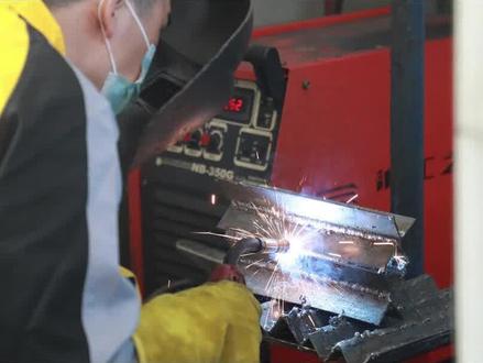 二保焊:咬边现象怎么解决 #焊工培训学校推荐 #学什么技术就业前景比较好学 #焊接技术 #焊工