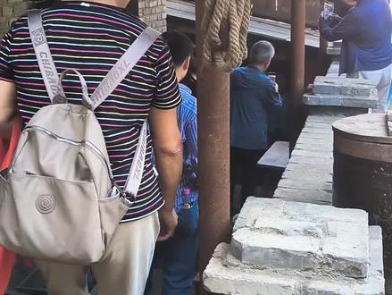 《主角》易青娥烧火居住藏钱的地方已经火出圈了,这无疑是近几年最好的一部年代剧#主角 #易青娥 #风雷影视基地 #王菲 #主角取景地
