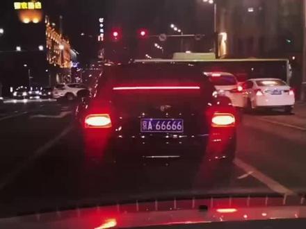 北京最强车牌你见过吗#抖音汽车 #汽车 #dou是好车 #车牌