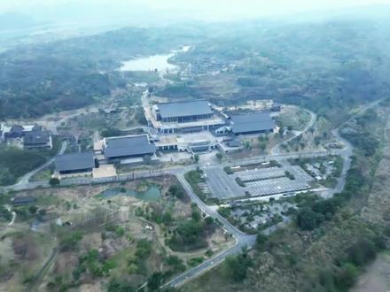 AI一镜到底,百万运镜轻松拿捏#转场 #用ai打开一镜到底 #数码科技 #AIGC