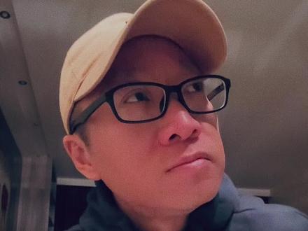 大哥说等耗儿药卖完了就去参加中国好rap#四川方言 #一本正经飚方言 #成都 #南北差异 #东北话