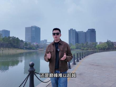 实车体验全新小米SU7,底盘质感超出预期!#小米su7 #20万级热门轿车怎么选 #小米汽车 #轿跑 #小米su7实车亮相