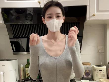 我觉得蛋神火的原因归于他的身世#搞笑 #纯属娱乐开心就好