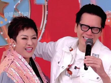 多年后再看向太的4个“儿子”,萧敬腾娶大14岁经纪人丁克,黄晓明立志考博,向佐顺风顺水,而他却刻意被隐藏 #向太陈岚 #向佐 #萧敬腾 #影娱热点团 #内容启发搜索