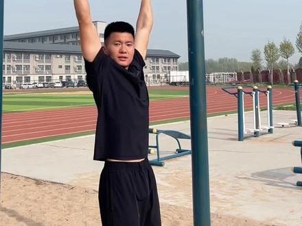 双力臂小技巧!#单杠 #双力臂 #干货