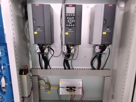 丹佛斯变频器 FC302 +MCO305 同步卡粗纱机控制#丹佛斯变频器 #纺织机械 #粗纱机 #节能改造